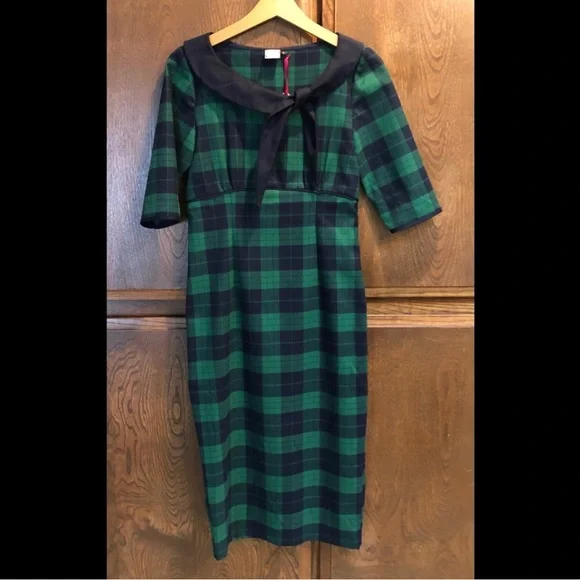 slim fit dress slacks Elegant Baby Girl Festive Green Christmas Outfit – Holiday Dress 4 Y main image 0